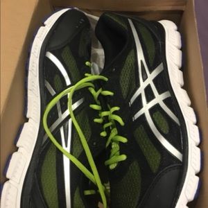 Men’s ASICS Running shoes